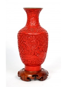 Jarrón de Laca de Cinabrio.