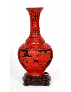 Jarrón de Laca de Cinabrio...