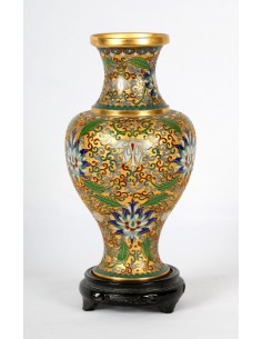 Jarrón de Cloisonné.
