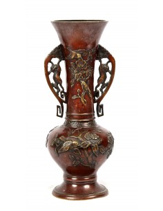 Jarrón de bronce japonés. 2