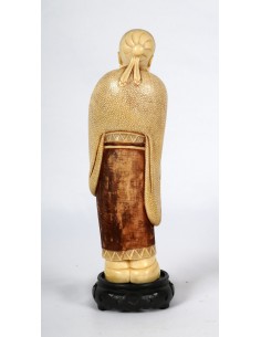 Figura de marfil... 2